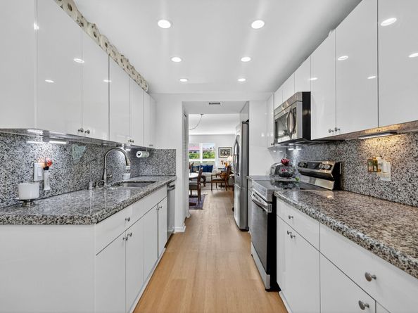 13000 SW 15th Ct 314U, Pembroke Pines FL 33027