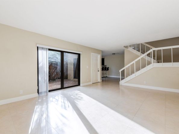 2471 Waterside Drive, Lake Worth FL 33461