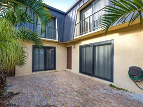 2471 Waterside Drive, Lake Worth FL 33461