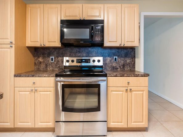 319 SW 11th Avenue, Boynton Beach FL 33435