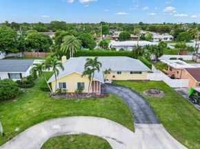 319 SW 11th Avenue, Boynton Beach FL 33435