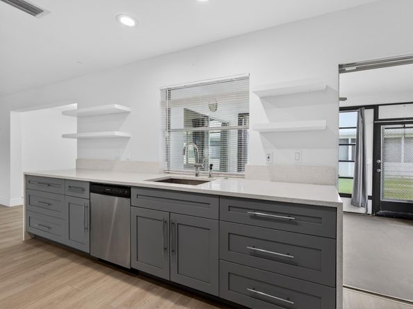 2003 SW 17th Street, Boynton Beach FL 33426