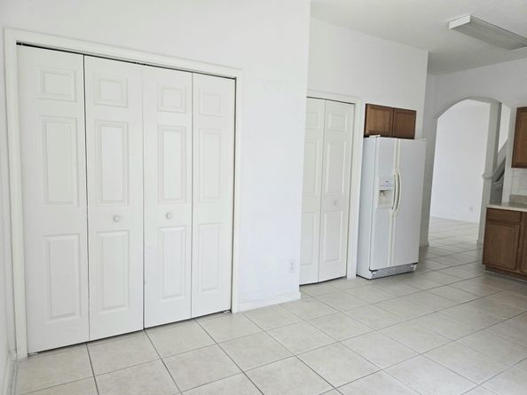 10589 NW 56th Pl, Coral Springs FL 33076