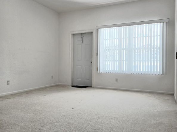 10589 NW 56th Pl, Coral Springs FL 33076