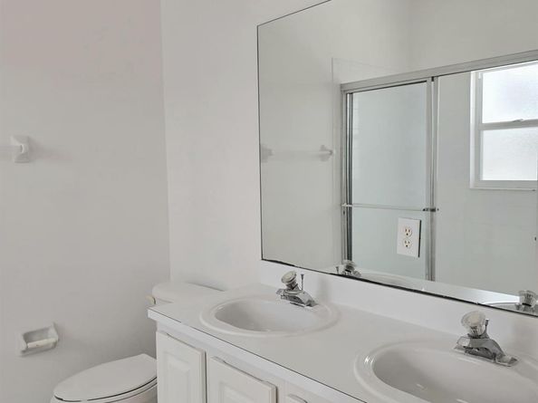 10589 NW 56th Pl, Coral Springs FL 33076