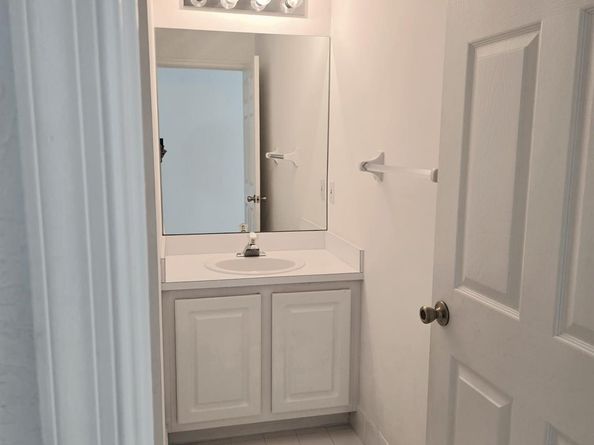 10589 NW 56th Pl, Coral Springs FL 33076