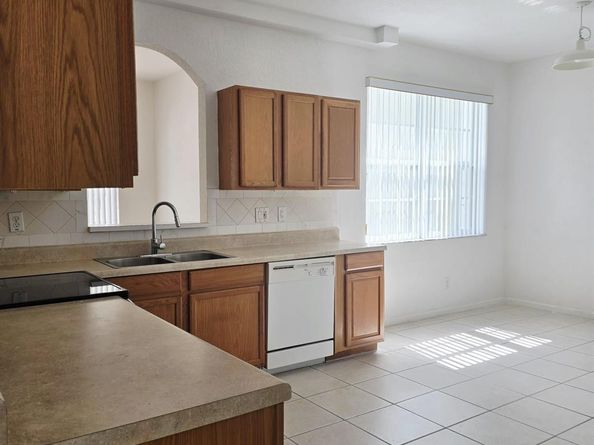 10589 NW 56th Pl, Coral Springs FL 33076