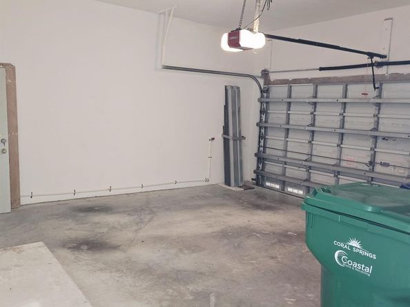 10589 NW 56th Pl, Coral Springs FL 33076