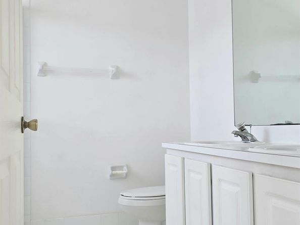 10589 NW 56th Pl, Coral Springs FL 33076