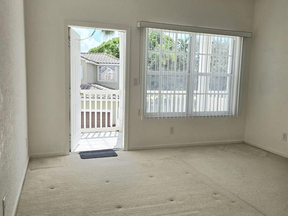 10589 NW 56th Pl, Coral Springs FL 33076