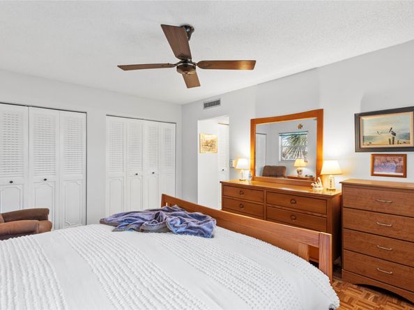 3150 Holiday Springs Blvd 308, Margate FL 33063