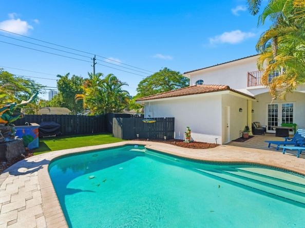 400 NE 8th Ave, Fort Lauderdale FL 33301