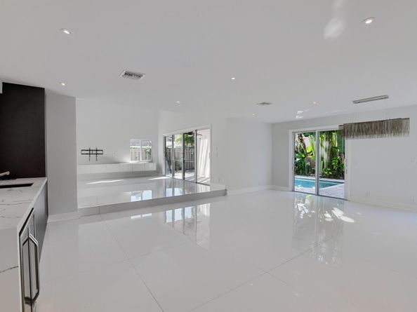 23352 Lago Mar Circle, Boca Raton FL 33433