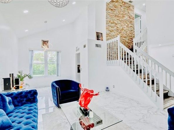 128 N Royal Pine Cir N, Royal Palm Beach FL 33411