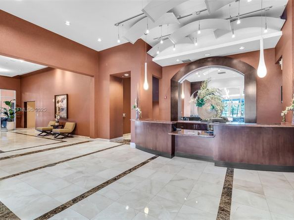 315 NE 3rd Avenue 1805, Fort Lauderdale FL 33301