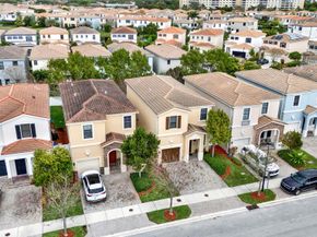 805 NE 191st St, Miami FL 33179