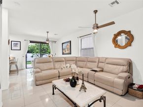 805 NE 191st St, Miami FL 33179