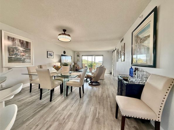 2112 S Cypress Bend Dr 508, Pompano Beach FL 33069