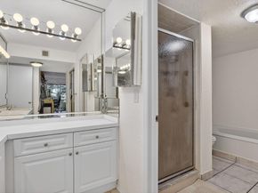 5650 Camino Del Sol 106, Boca Raton FL 33433