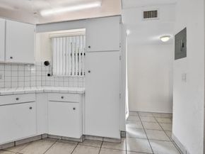 5650 Camino Del Sol 106, Boca Raton FL 33433