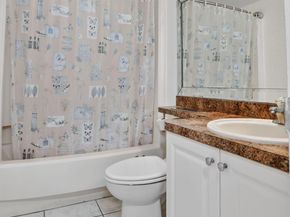 5650 Camino Del Sol 106, Boca Raton FL 33433