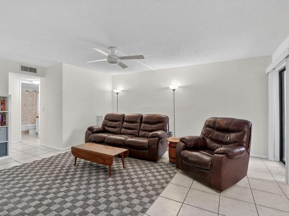 5650 Camino Del Sol 106, Boca Raton FL 33433