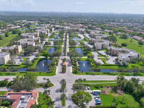 5650 Camino Del Sol 106, Boca Raton FL 33433