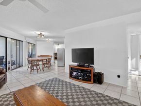 5650 Camino Del Sol 106, Boca Raton FL 33433