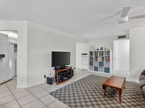 5650 Camino Del Sol 106, Boca Raton FL 33433