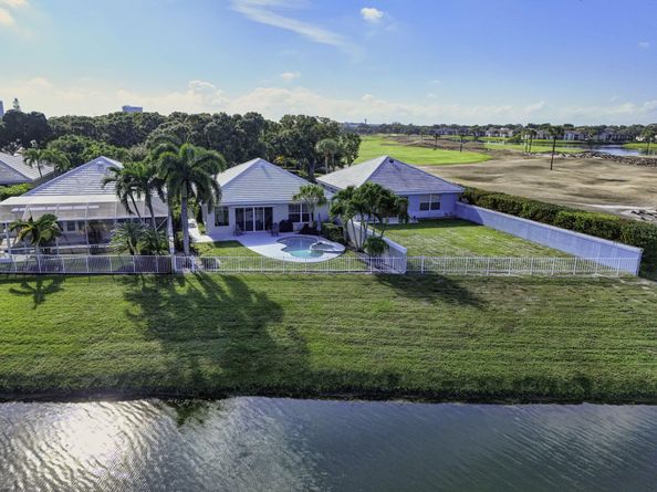 1245 Owl Pointe Circle, West Palm Beach FL 33409