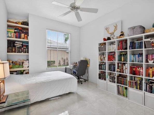 1245 Owl Pointe Circle, West Palm Beach FL 33409