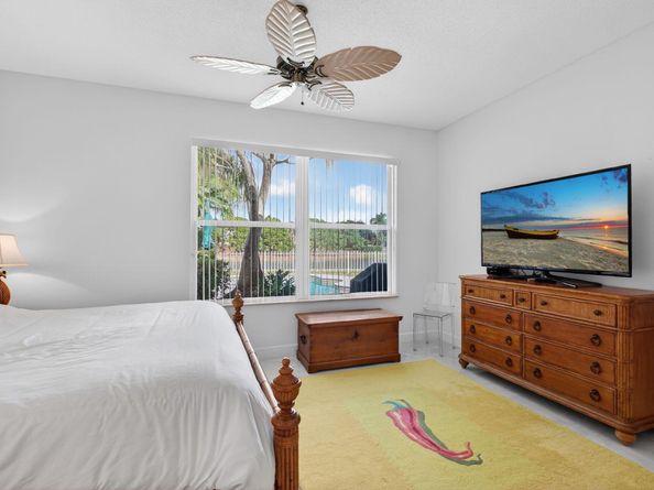 1245 Owl Pointe Circle, West Palm Beach FL 33409