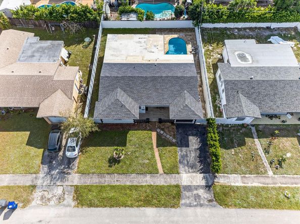 7450 Branch St, Hollywood FL 33024