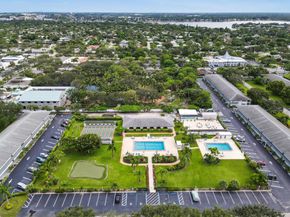 4 Garden Street 204n, Tequesta FL 33469