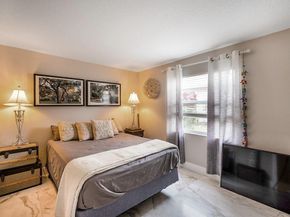 1558 Grantham Dr, Wellington FL 33414