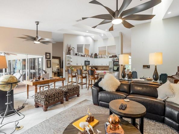 1558 Grantham Dr, Wellington FL 33414