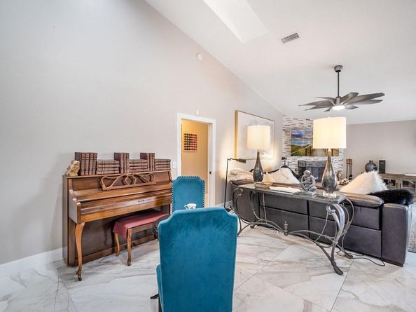 1558 Grantham Dr, Wellington FL 33414