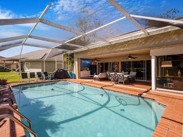 1558 Grantham Dr, Wellington FL 33414