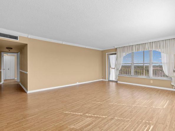 10777 W Sample Road 719, Coral Springs FL 33065