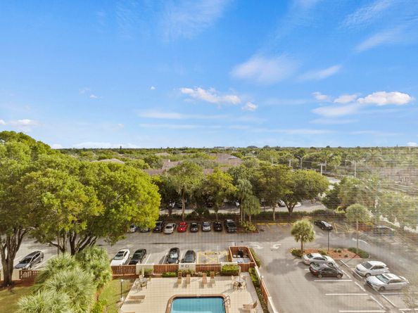 10777 W Sample Road 719, Coral Springs FL 33065