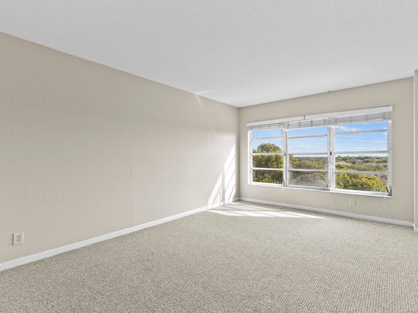 10777 W Sample Road 719, Coral Springs FL 33065