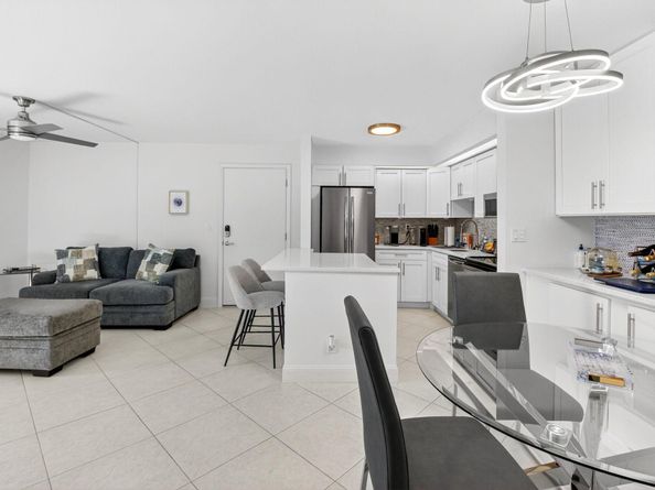 15492 Lakes Of Delray Boulevard 106, Delray Beach FL 33484