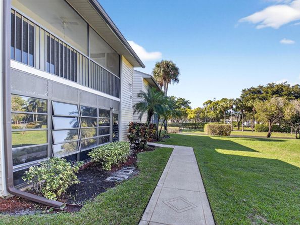 15492 Lakes Of Delray Boulevard 106, Delray Beach FL 33484