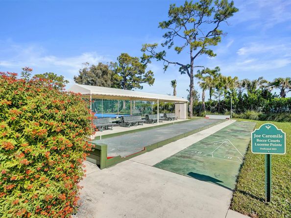 7689 Tahiti Ln 104, Lake Worth FL 33467