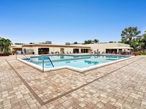 7689 Tahiti Ln 104, Lake Worth FL 33467