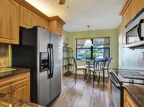 7689 Tahiti Ln 104, Lake Worth FL 33467