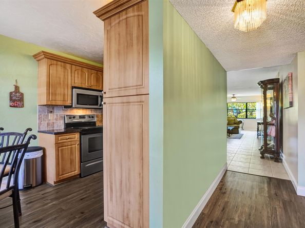 7689 Tahiti Ln 104, Lake Worth FL 33467