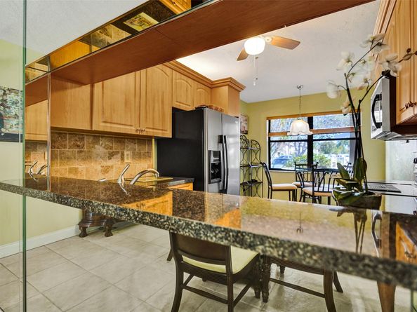 7689 Tahiti Ln 104, Lake Worth FL 33467