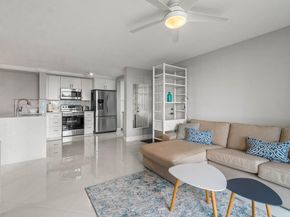 180 Yacht Club Way 102, Hypoluxo FL 33462