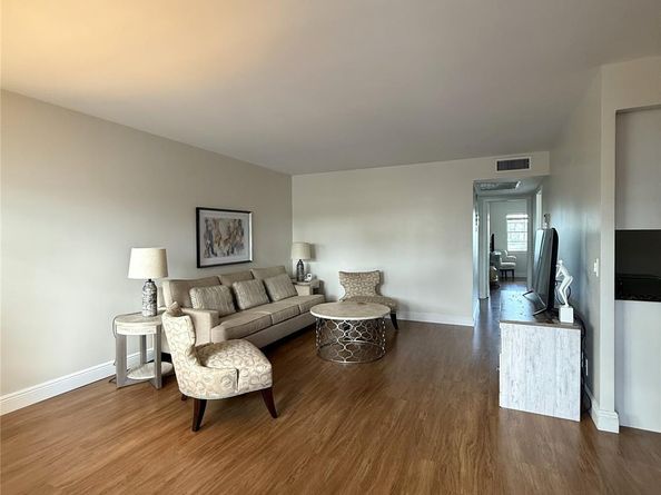 2028 Exeter B 2028, Boca Raton FL 33434